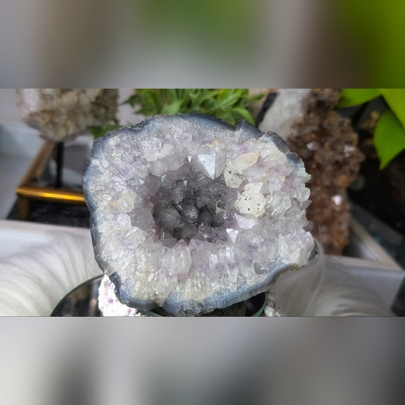 Amethyst Quartz Crystal Geode Cluster - Picture 3 of 11